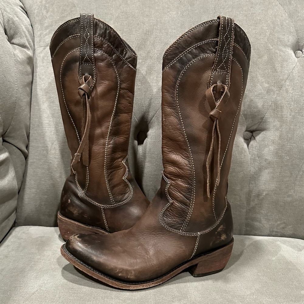 Liberty Black Sz 8.5 Boots in Excellent Condition